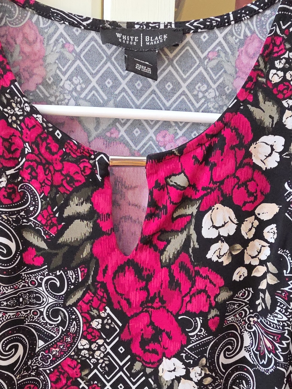 White House Black Market Pink, Black & Cream Floral Paisley Keyhole Top